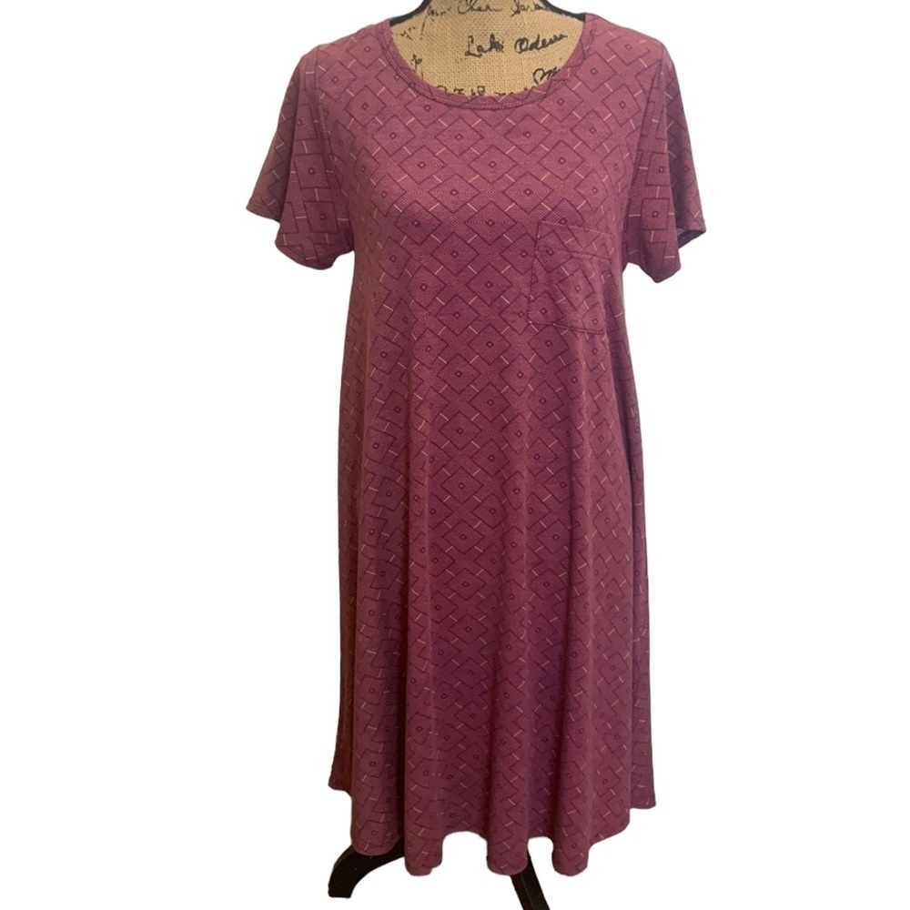 LulaRoe Carly High Low Hem Swing Dress Pink Blue‎ Geometric Print Size M